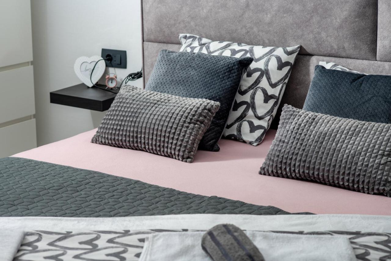 Amare Apartments Bobovisca 外观 照片